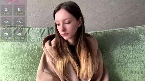 Snapshot of troybailly chatting on 04/15/26, 05:14 Hello Viola here Help me to make 50 thumbs up 333 online show from 04/15/26, 05:14