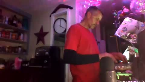 Snapshot of troystack41 chatting on 10/05/25, 11:02 troystack41 online show from 10/05/25, 11:02