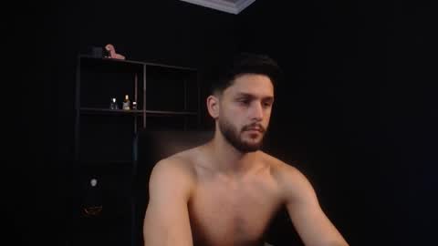 Snapshot of troywade chatting on 05/26/26, 04:19 TroyWade online show from 05/26/26, 04:19