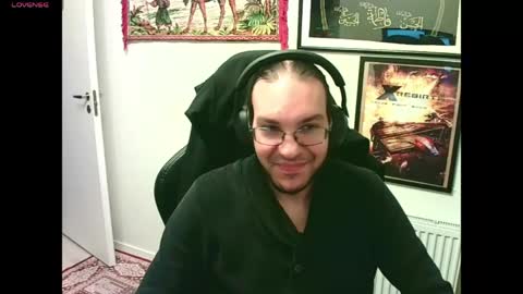 Snapshot of trucker_ali chatting on 04/20/26, 06:27 Ali online show from 04/20/26, 06:27