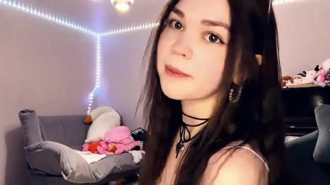 Snapshot of trudiecavaliere chatting on 04/25/26, 03:09 Esmi online show from 04/25/26, 03:09