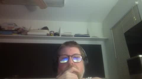 Snapshot of true_manofworth chatting on 07/18/26, 04:38 HandicappedLaugher online show from 07/18/26, 04:38