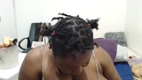 TrueBella30 online show from 12/31/24, 12:11