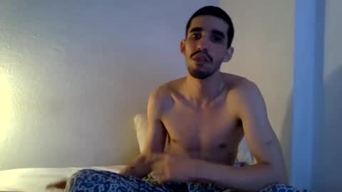 Snapshot of trueblove chatting on 11/12/25, 12:44 trueblove online show from 11/12/25, 12:44