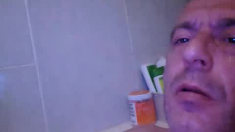 Snapshot of truelength chatting on 09/09/25, 11:04 True Length online show from 09/09/25, 11:04