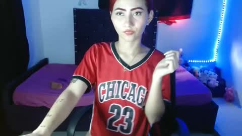 Snapshot of trululuygomitas chatting on 11/12/25, 06:19 trululuygomitas online show from 11/12/25, 06:19