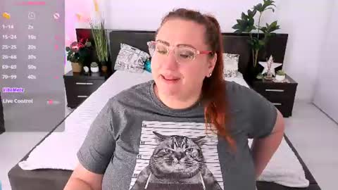 Adelle online show from 07/31/26, 10:03