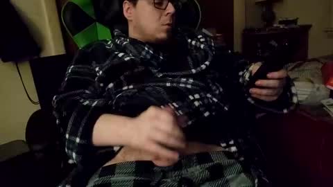 Snapshot of trustyf65 chatting on 03/08/25, 08:33 trustyf65 online show from 03/08/25, 08:33