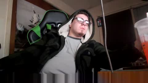 Snapshot of trustyf65 chatting on 04/20/26, 08:17 trustyf65 online show from 04/20/26, 08:17