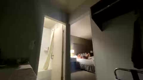 Snapshot of trxs_leches chatting on 03/04/26, 03:01 Tres Leches online show from 03/04/26, 03:01