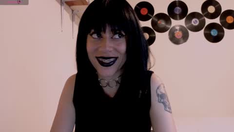 Cait online show from 10/07/25, 01:58