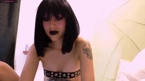 Snapshot of tryp666 chatting on 02/12/26, 05:02 Cait online show from 02/12/26, 05:02