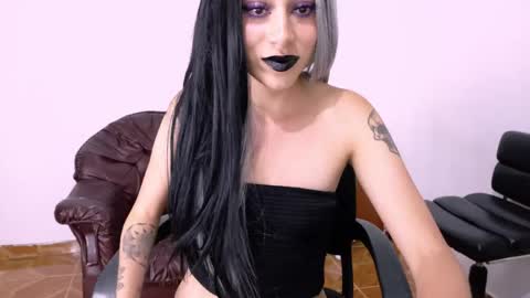 Snapshot of tryp666 chatting on 05/12/26, 01:14 Cait online show from 05/12/26, 01:14
