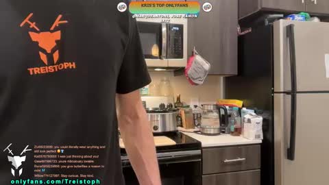 Snapshot of trystoph chatting on 11/28/25, 01:47 Treistoph online show from 11/28/25, 01:47