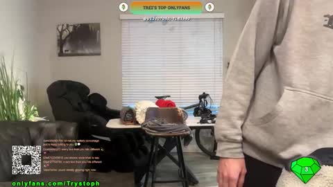 Snapshot of trystoph chatting on 11/30/25, 02:10 Treistoph online show from 11/30/25, 02:10