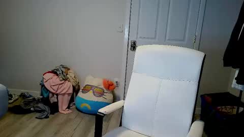 Day online show from 02/17/26, 01:51