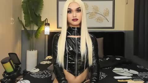 Saskia online show from 01/20/25, 09:43