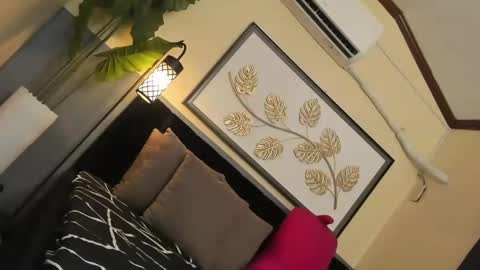 Saskia online show from 01/24/25, 03:55