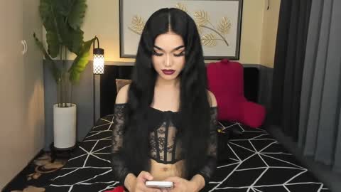 Saskia online show from 01/27/25, 11:00