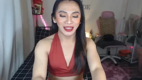 Snapshot of ts_jadexxx chatting on 12/17/24, 09:27 Jade online show from 12/17/24, 09:27