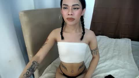 Snapshot of ts_pinalove chatting on 06/09/26, 02:45 MYKA online show from 06/09/26, 02:45