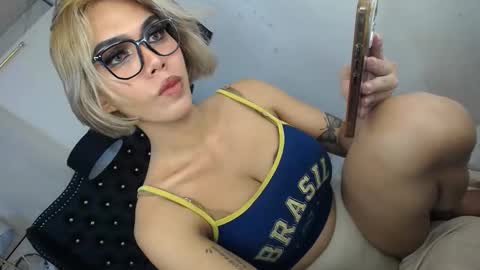 Snapshot of ts_tatiana chatting on 09/12/25, 05:46 billie online show from 09/12/25, 05:46