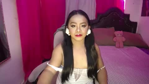 Snapshot of tsamandaxxx chatting on 11/05/25, 02:06 tsamandaxxx online show from 11/05/25, 02:06