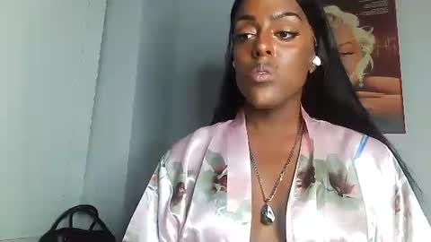 Amber White online show from 12/30/24, 11:48