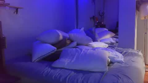 Amber White online show from 09/26/25, 11:03