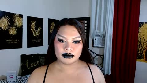 Snapshot of tsbrianabankhugecock chatting on 12/13/25, 07:53 brianna online show from 12/13/25, 07:53