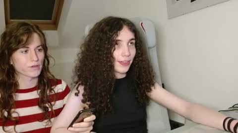 Snapshot of tsbubbles760 chatting on 11/02/25, 09:06 TSBubbles online show from 11/02/25, 09:06