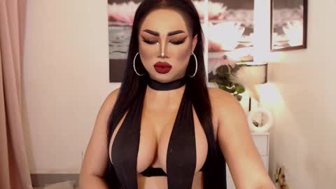 Snapshot of tsdarkdevon chatting on 03/07/25, 10:24 tsdarkdevon online show from 03/07/25, 10:24