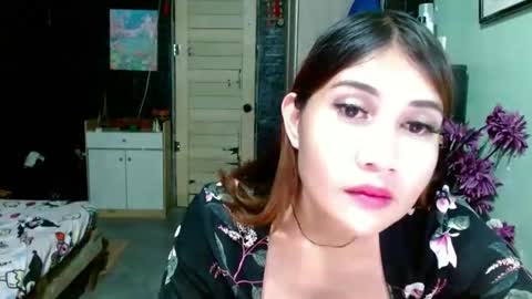 SHENA  online show from 03/17/26, 07:44