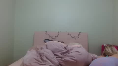 Snapshot of tsindicablue chatting on 01/14/25, 11:16 tsindicablue online show from 01/14/25, 11:16