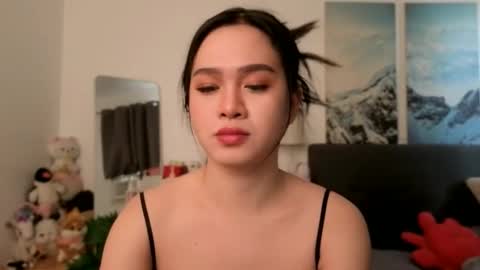 Snapshot of tsnathaliasilvana chatting on 04/19/26, 04:56 Bella Ratbu online show from 04/19/26, 04:56