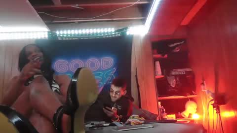 Snapshot of tsnitra chatting on 03/11/25, 11:04 TsNitra online show from 03/11/25, 11:04