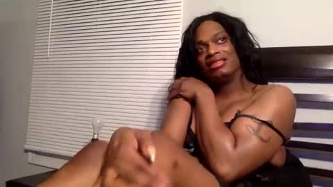 Snapshot of tsnitra chatting on 09/13/25, 04:56 TsNitra online show from 09/13/25, 04:56