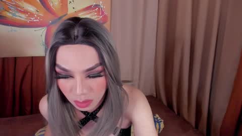 Queen Selena online show from 03/24/26, 10:42