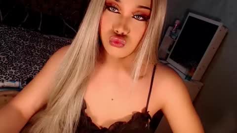 jayvie online show from 10/11/25, 07:07