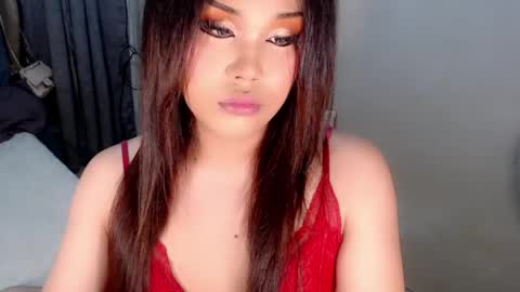Snapshot of tsscarlett_xx chatting on 04/25/26, 09:12 jayvie online show from 04/25/26, 09:12