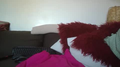 Snapshot of tstittylover_x chatting on 05/25/26, 05:30 Andre Bedon online show from 05/25/26, 05:30