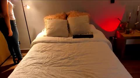 Snapshot of tsukys_spell chatting on 03/17/26, 12:59 Tsuky online show from 03/17/26, 12:59