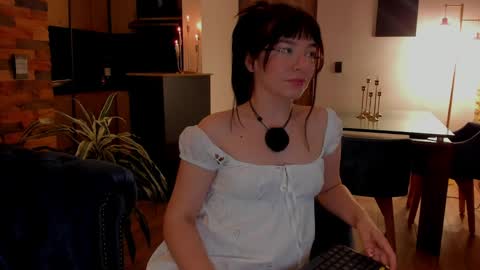 Snapshot of tsukys_spell chatting on 04/01/26, 01:17 Tsuky online show from 04/01/26, 01:17