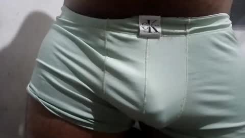 Snapshot of tsunayoshipb321 chatting on 11/17/25, 08:36 Tsunayoshi321 online show from 11/17/25, 08:36