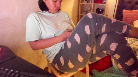 Snapshot of tsvanilla chatting on 02/06/25, 10:10 Frankie online show from 02/06/25, 10:10