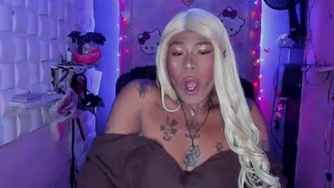 BellaRoxanna online show from 12/16/24, 05:33