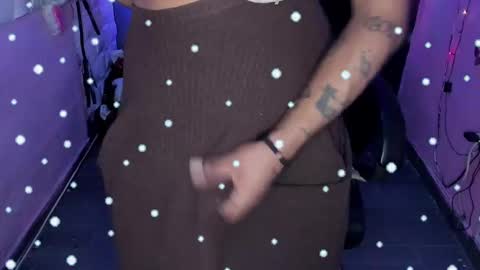 BellaRoxanna online show from 12/16/24, 08:48