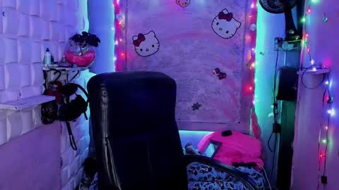 BellaRoxanna online show from 01/08/25, 09:01