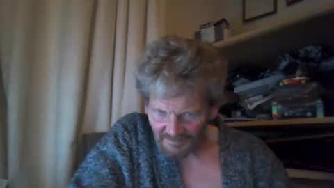 Snapshot of ttb2769 chatting on 11/12/25, 06:14 ttb2769 online show from 11/12/25, 06:14