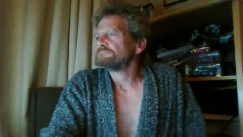 Snapshot of ttb2769 chatting on 11/24/25, 06:13 ttb2769 online show from 11/24/25, 06:13